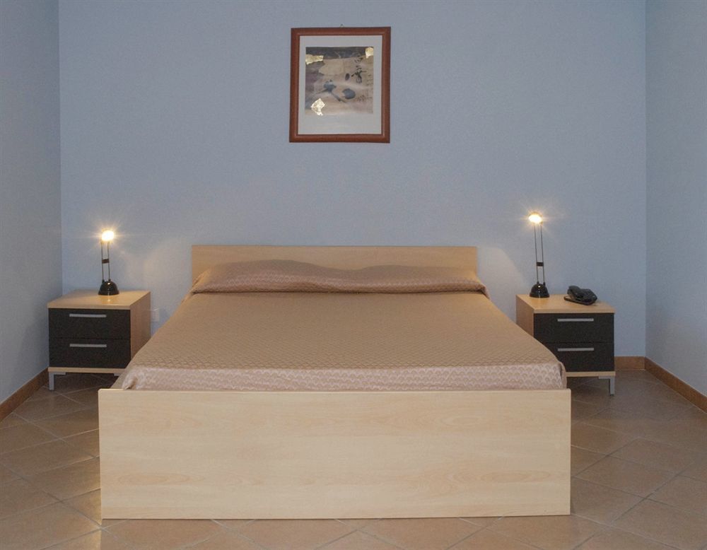 Residence Sol Levante ฟรัสกาตี ภายนอก รูปภาพ