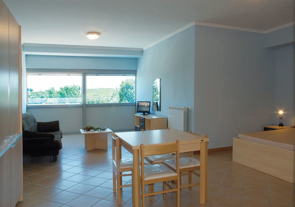 Residence Sol Levante ฟรัสกาตี ภายนอก รูปภาพ