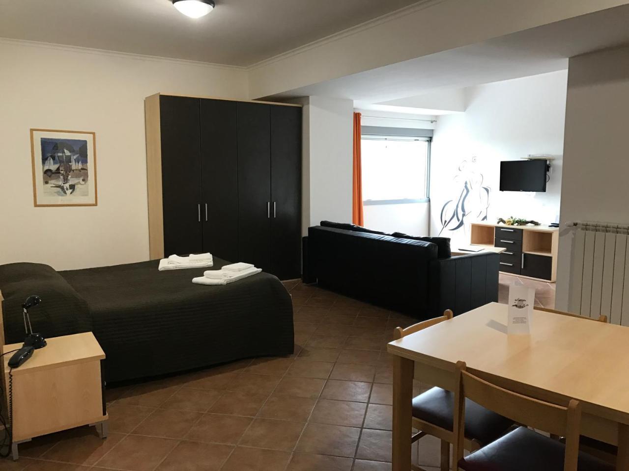 Residence Sol Levante ฟรัสกาตี ภายนอก รูปภาพ