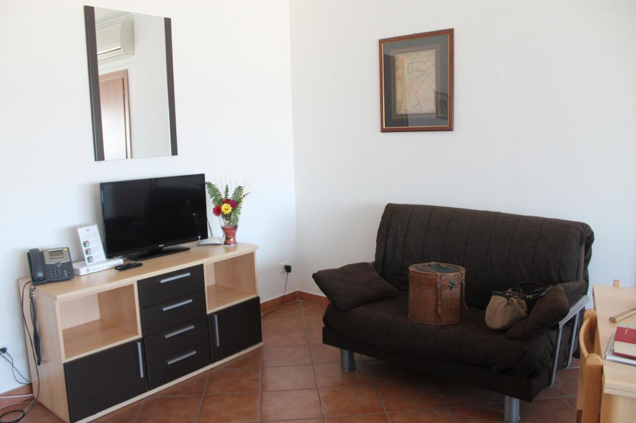 Residence Sol Levante ฟรัสกาตี ภายนอก รูปภาพ