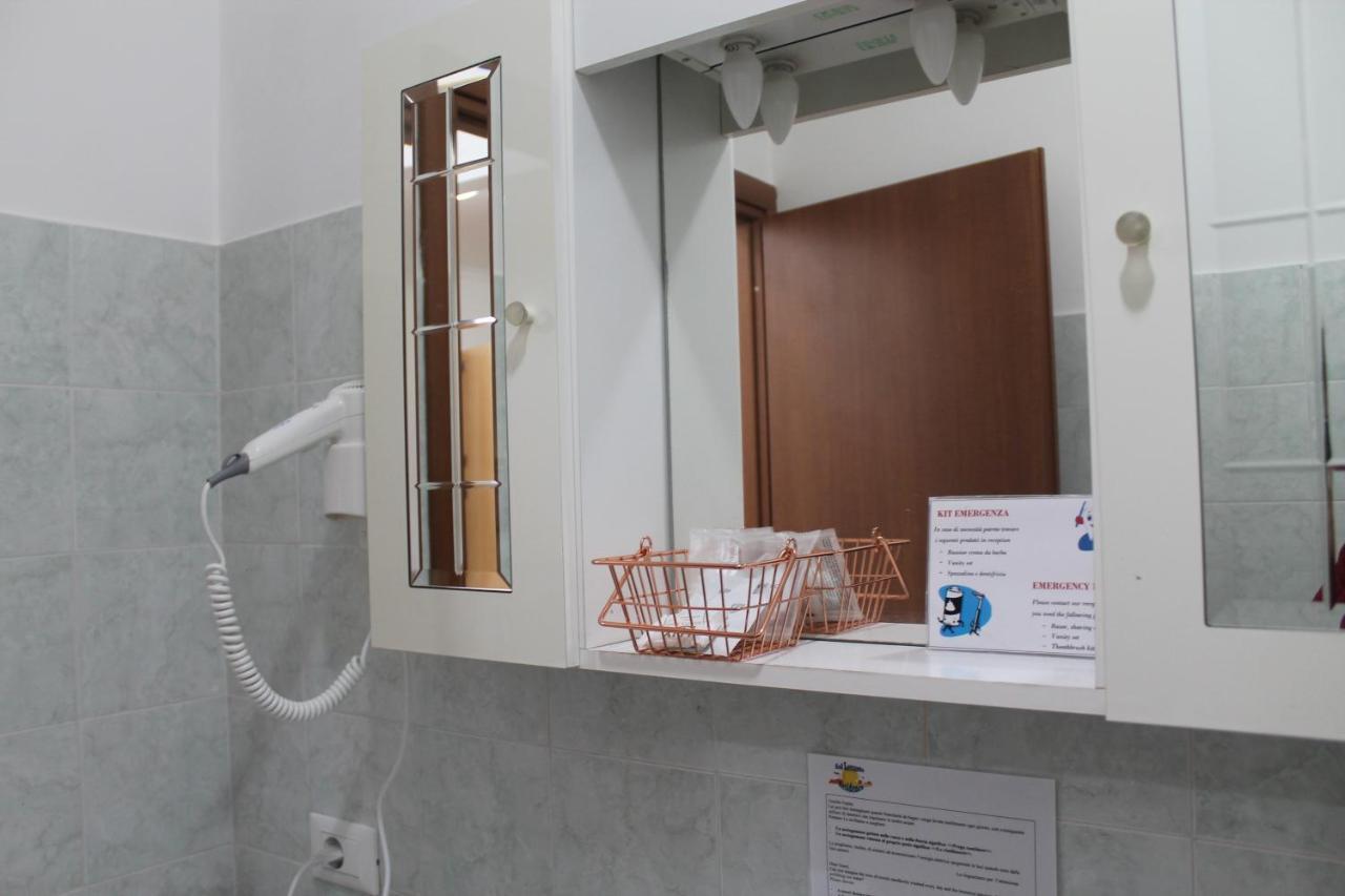 Residence Sol Levante ฟรัสกาตี ภายนอก รูปภาพ